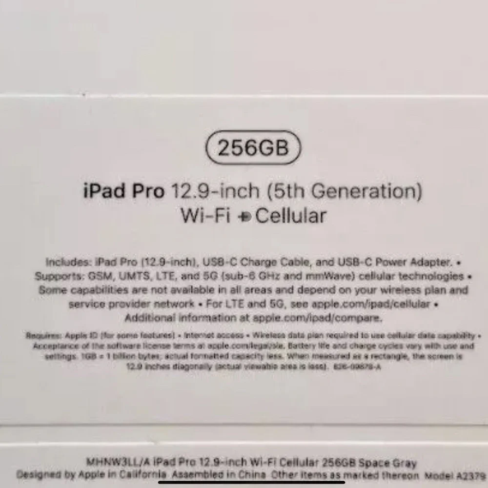 Apple iPad Pro 5th Generation 256GB,5G SIM CARD,Magic Keyboard & Apple Pencil .